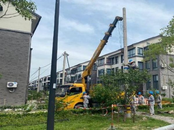 南康区吊车出租电话_挑选吊车公司需注意哪些问题